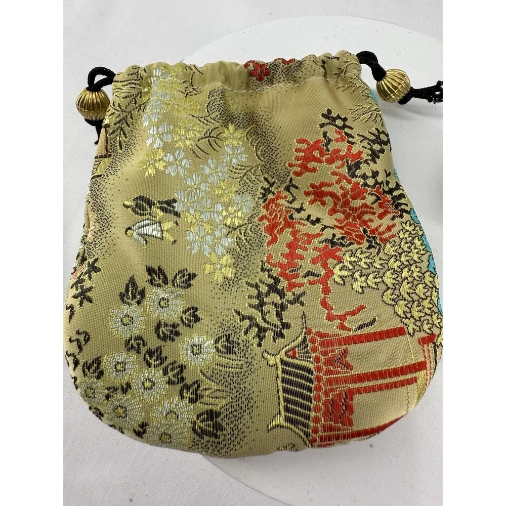 Miniature Vase w/‎ Geisha Motif + Brocade Pouch 2